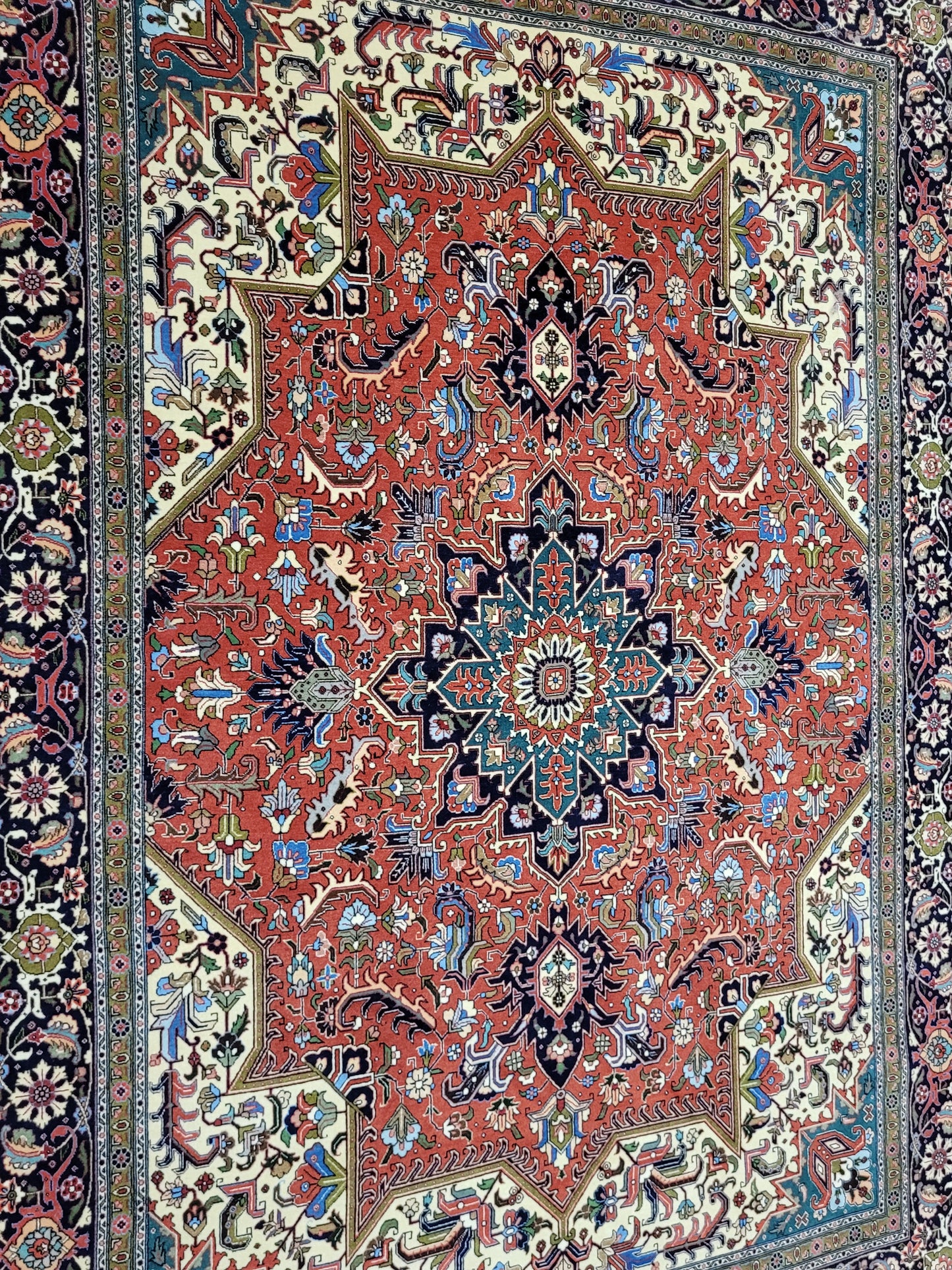 Täbriz Teppich Korkwolle Seide auf Seide Medaillon feine Knüpfung