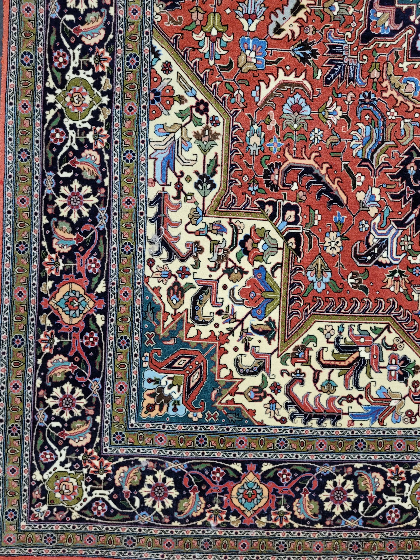 Täbriz Teppich Korkwolle Seide auf Seide Medaillon feine Knüpfung