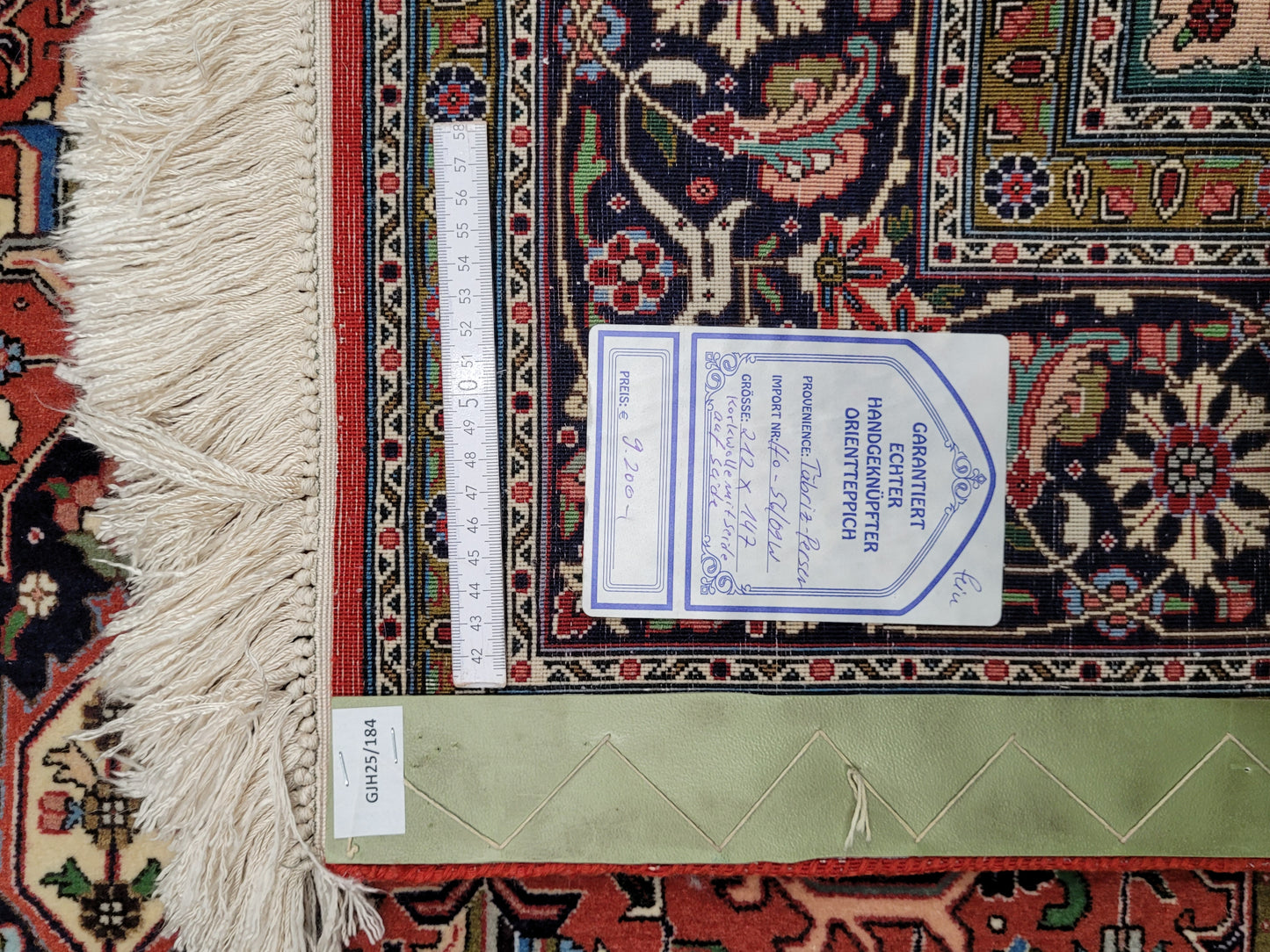 Täbriz Teppich Korkwolle Seide auf Seide Medaillon feine Knüpfung