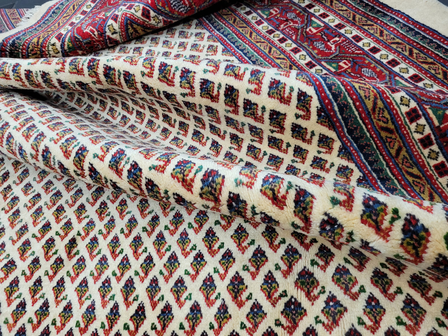 Sarough Teppich reine Wolle florales Allover Muster 280x275 cm