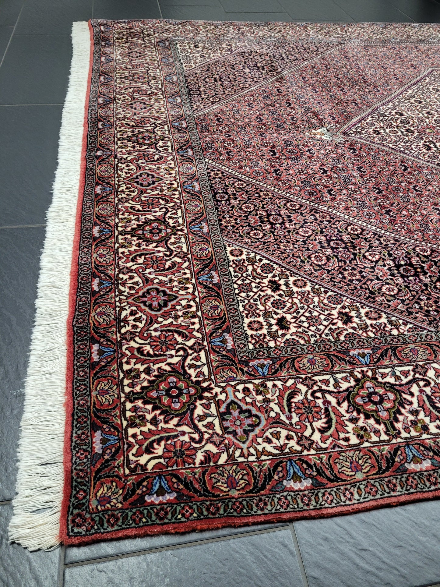 Täbriz Bidjar Tekab Teppich Korkwolle feine Knüpfung 270x210 cm