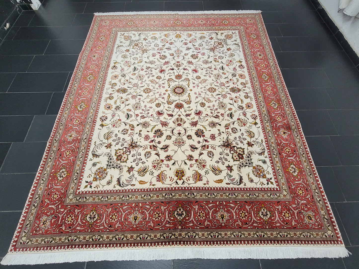 Täbriz Teppich Korkwolle Seide feine Knüpfung 300x250 cm