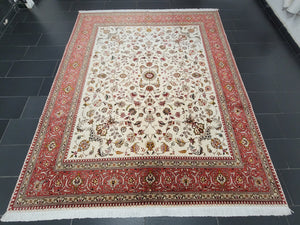 Täbriz Teppich Korkwolle Seide feine Knüpfung 300x250 cm