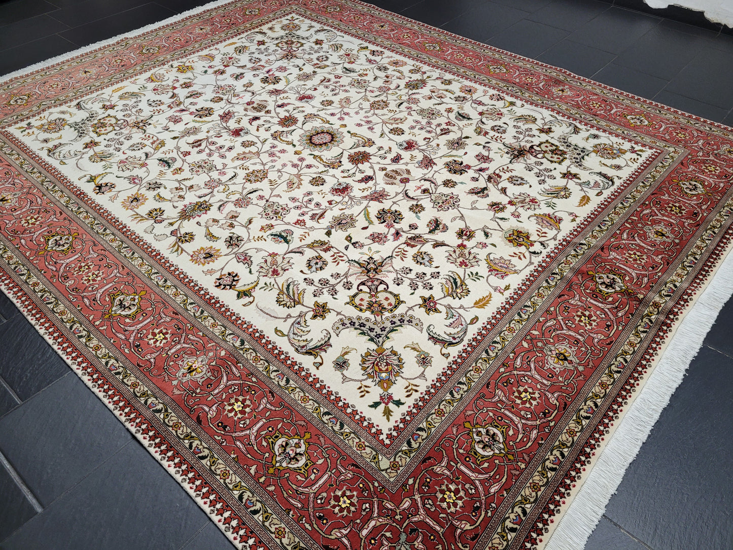 Täbriz Teppich Korkwolle Seide feine Knüpfung 300x250 cm