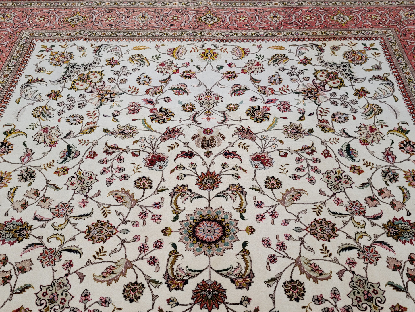 Täbriz Teppich Korkwolle Seide feine Knüpfung 300x250 cm