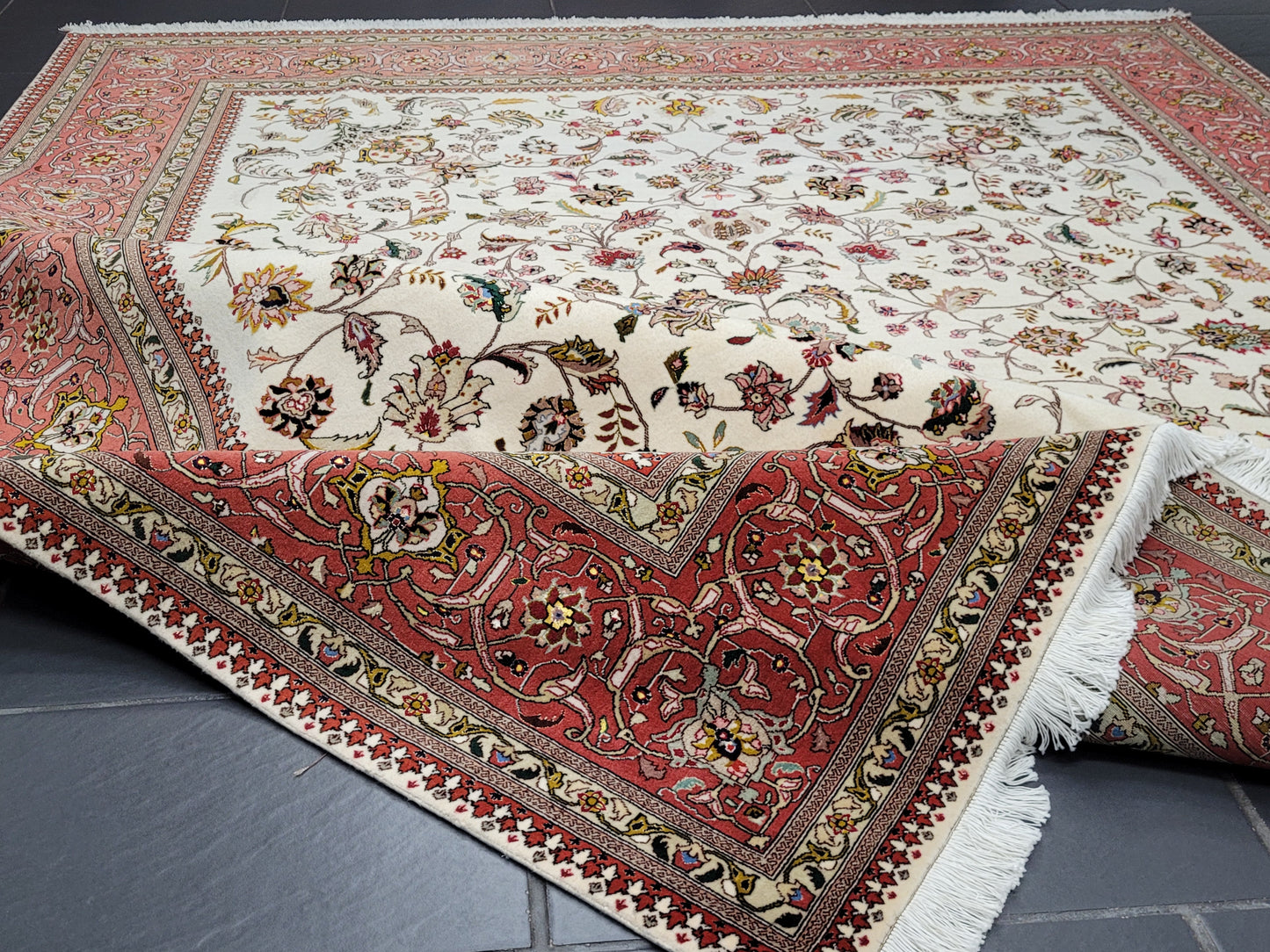 Täbriz Teppich Korkwolle Seide feine Knüpfung 300x250 cm