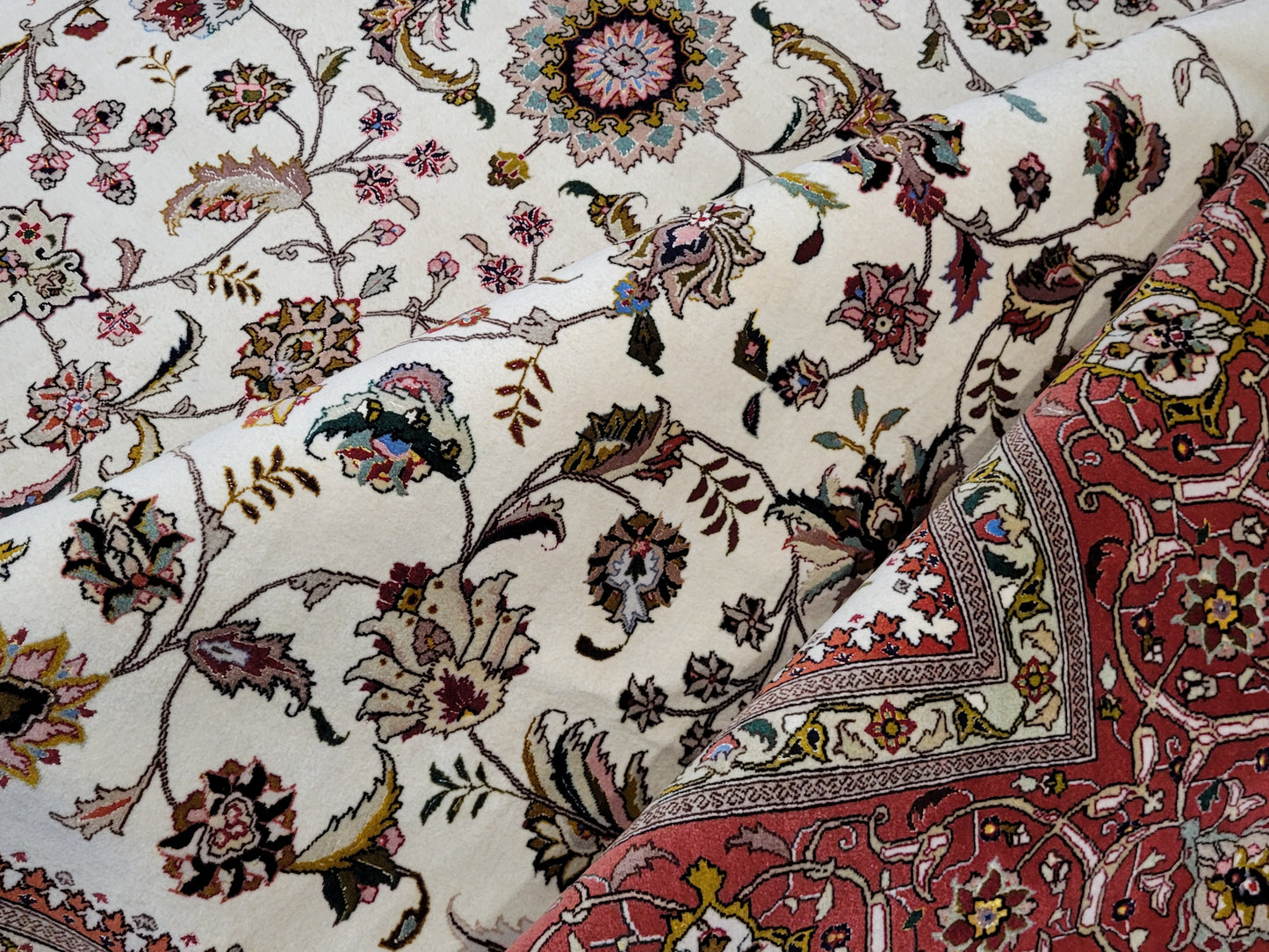 Täbriz Teppich Korkwolle Seide feine Knüpfung 300x250 cm