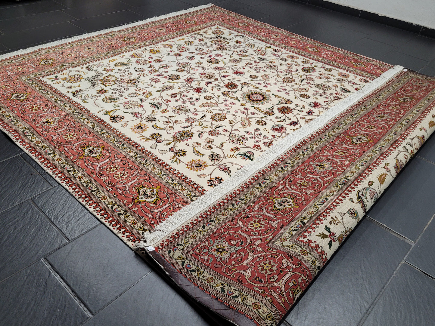 Täbriz Teppich Korkwolle Seide feine Knüpfung 300x250 cm