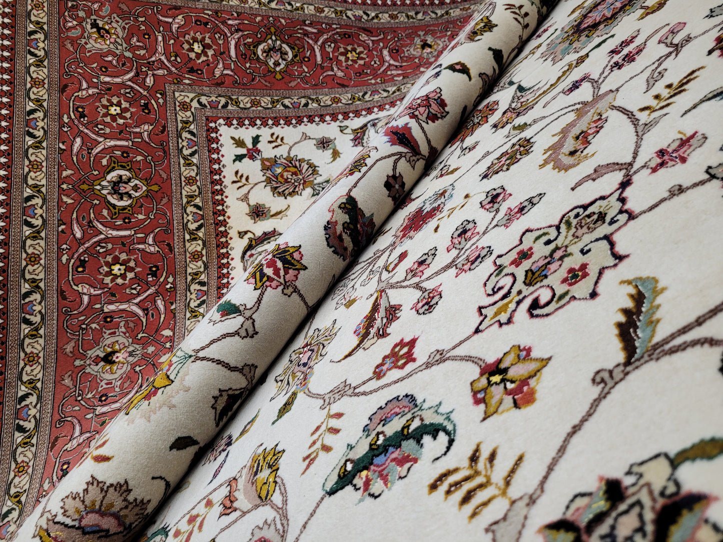 Täbriz Teppich Korkwolle Seide feine Knüpfung 300x250 cm