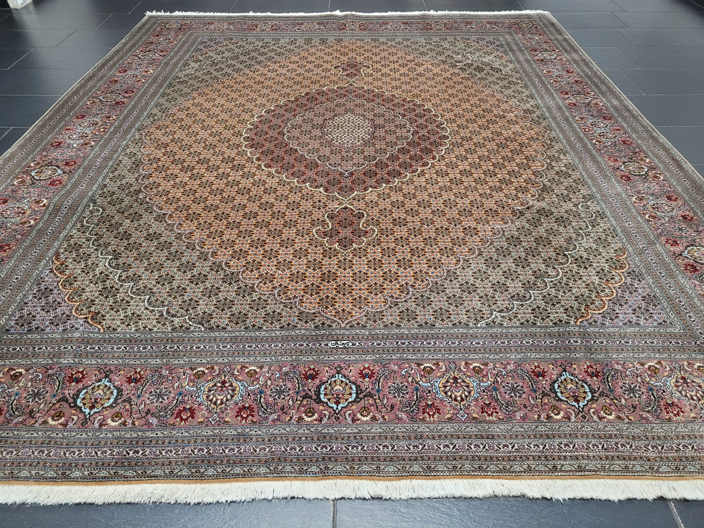 Täbriz Teppich Korkwolle feine Knüpfkunst 300 × 290 cm