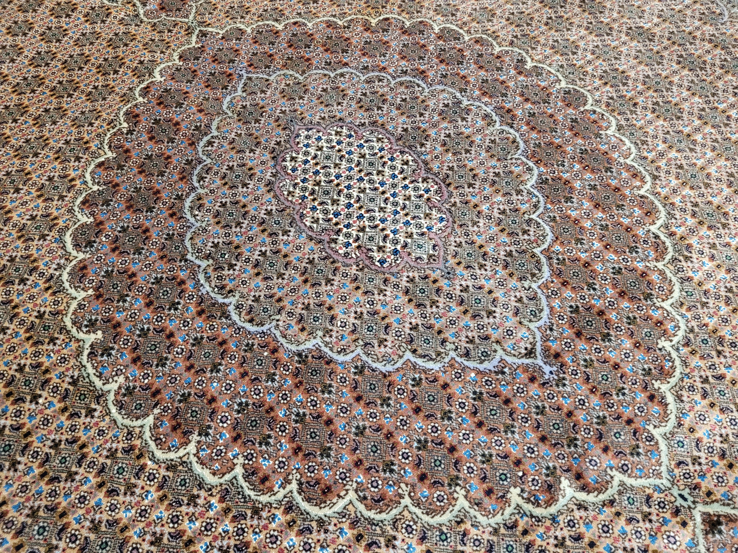 Täbriz Teppich Korkwolle feine Knüpfkunst 300 × 290 cm