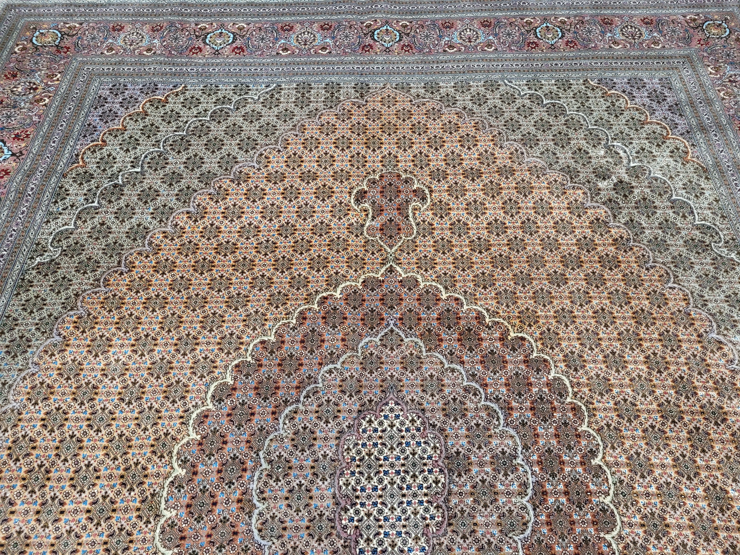 Täbriz Teppich Korkwolle feine Knüpfkunst 300 × 290 cm