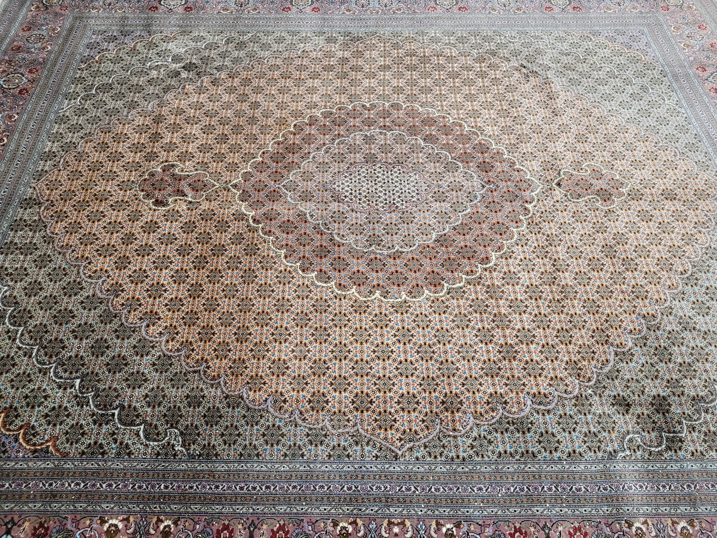 Täbriz Teppich Korkwolle feine Knüpfkunst 300 × 290 cm