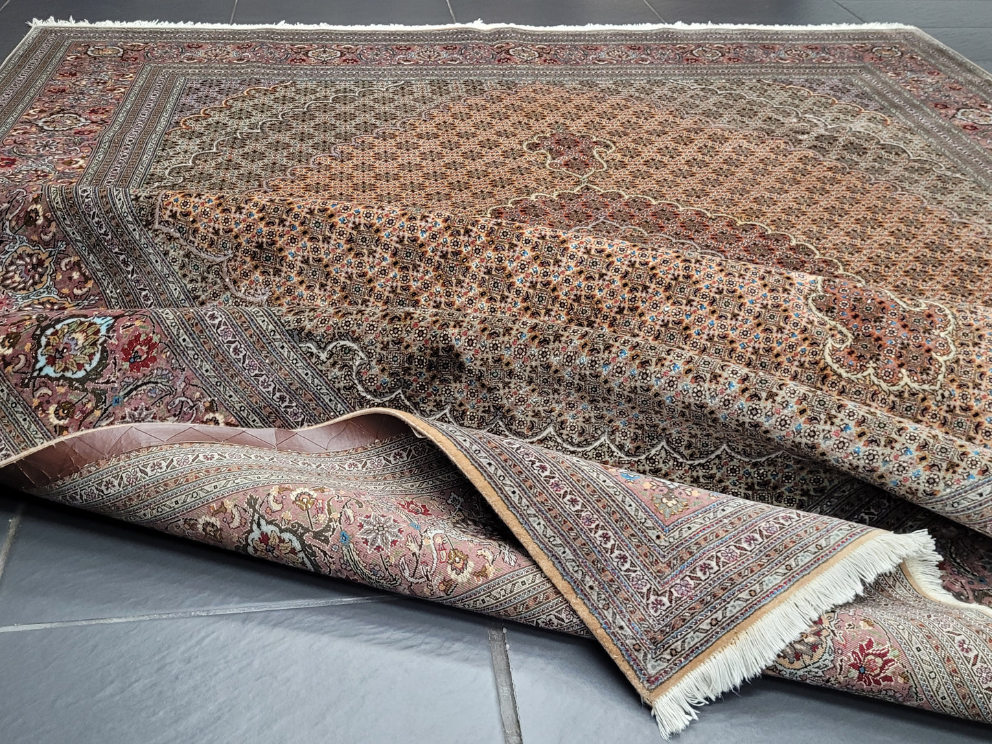 Täbriz Teppich Korkwolle feine Knüpfkunst 300 × 290 cm