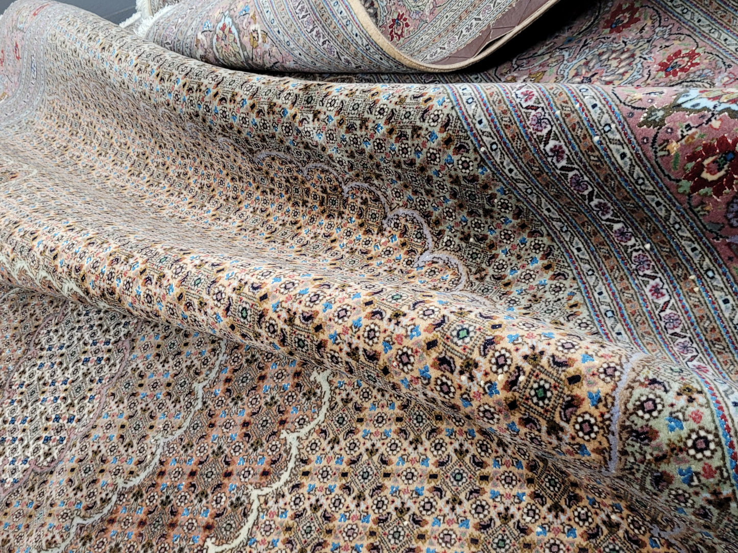 Täbriz Teppich Korkwolle feine Knüpfkunst 300 × 290 cm