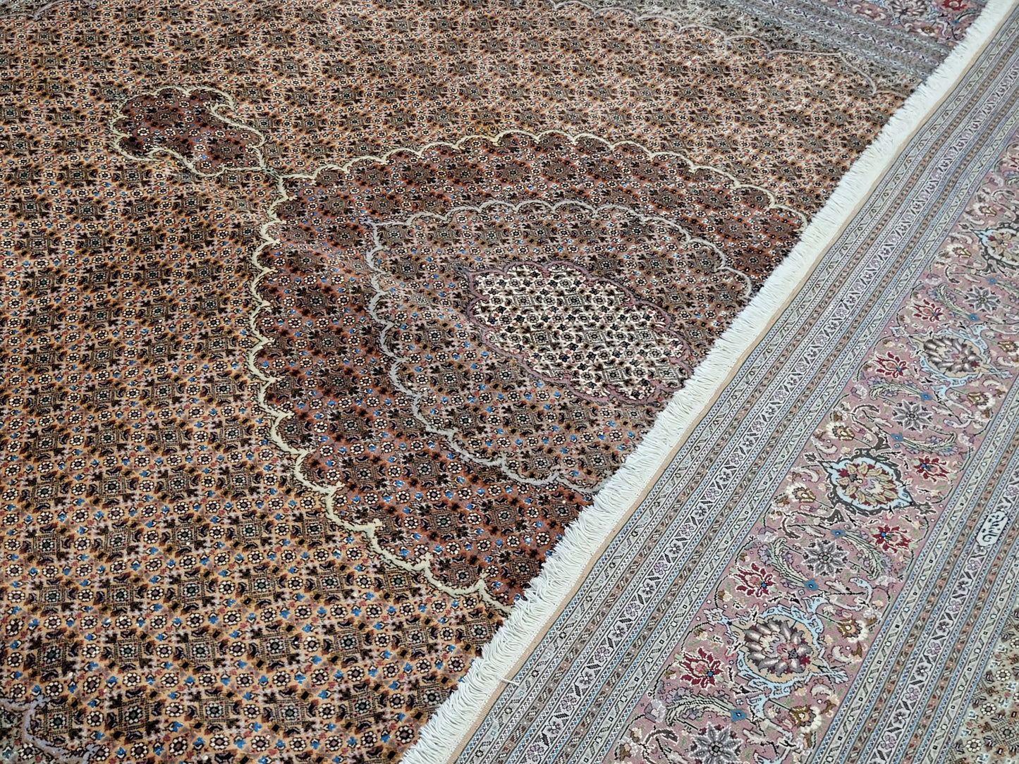 Täbriz Teppich Korkwolle feine Knüpfkunst 300 × 290 cm