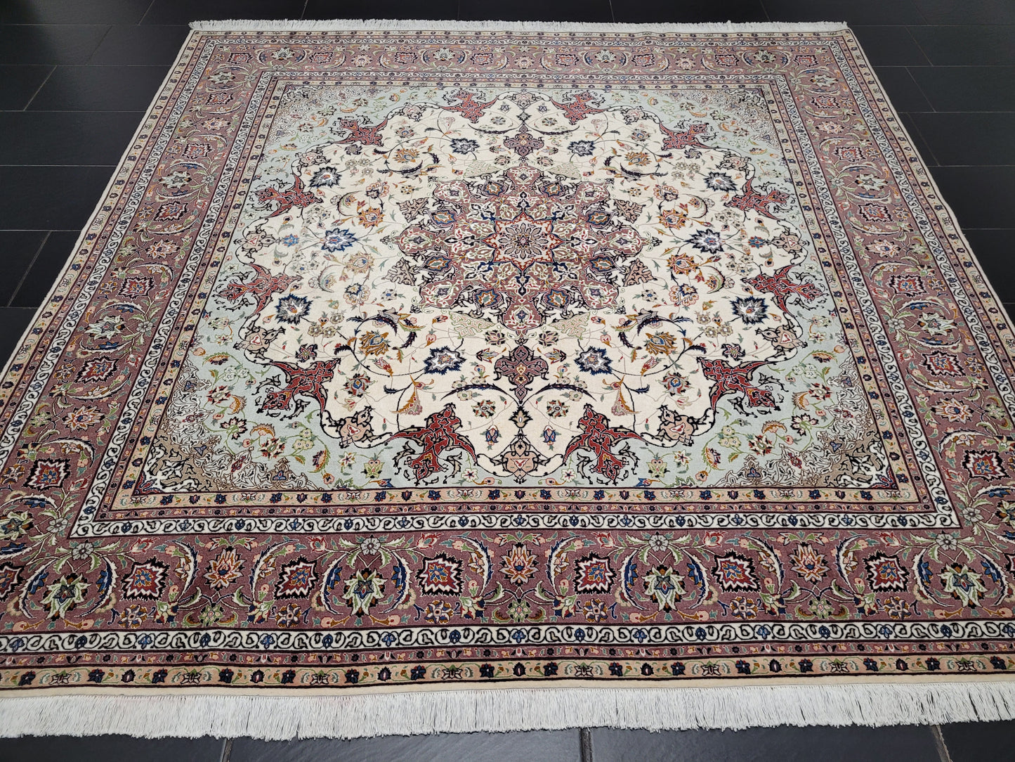 Täbriz Teppich Korkwolle Seide Medaillon feine Knüpfung 250x250 cm