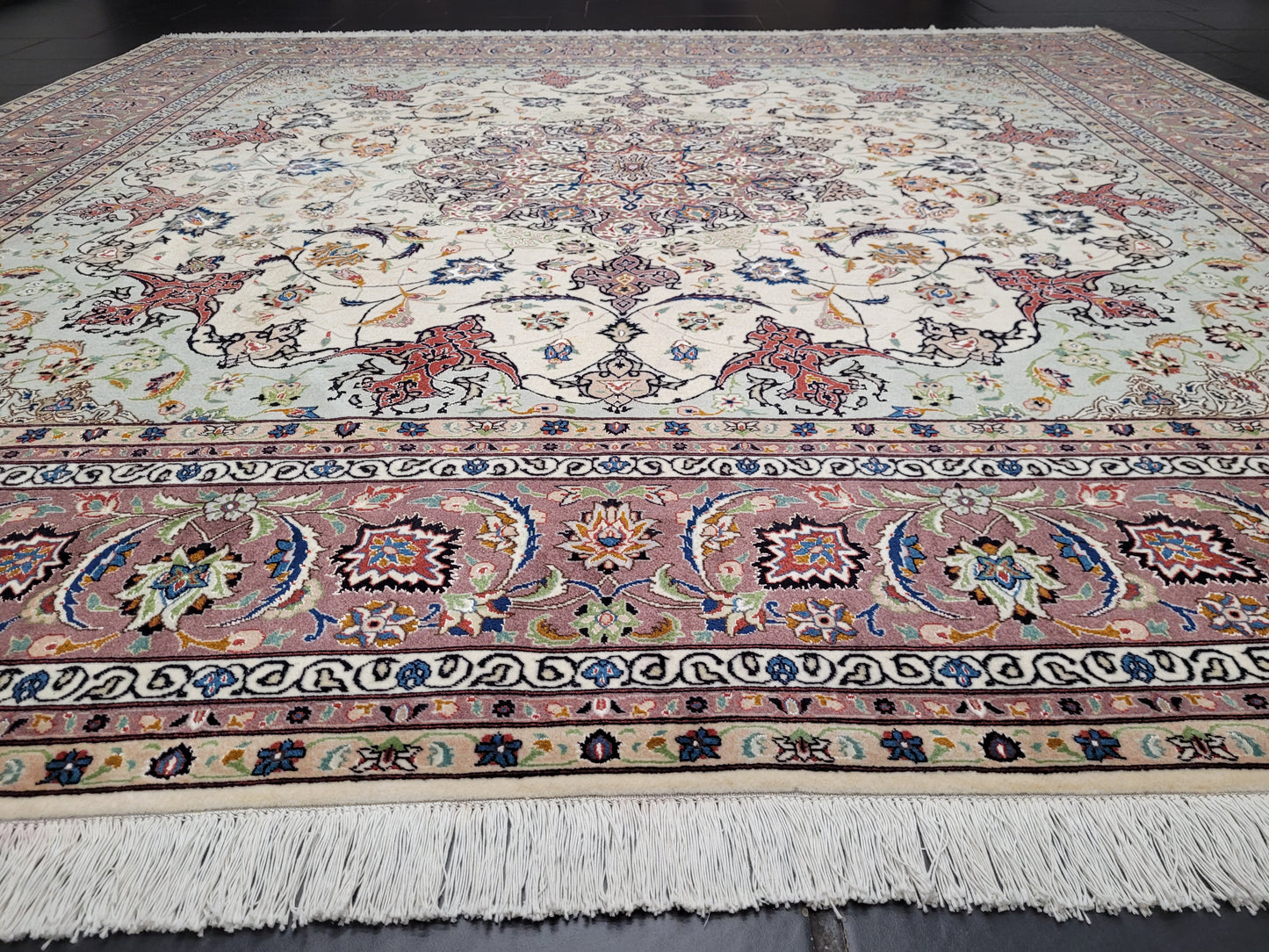 Täbriz Teppich Korkwolle Seide Medaillon feine Knüpfung 250x250 cm