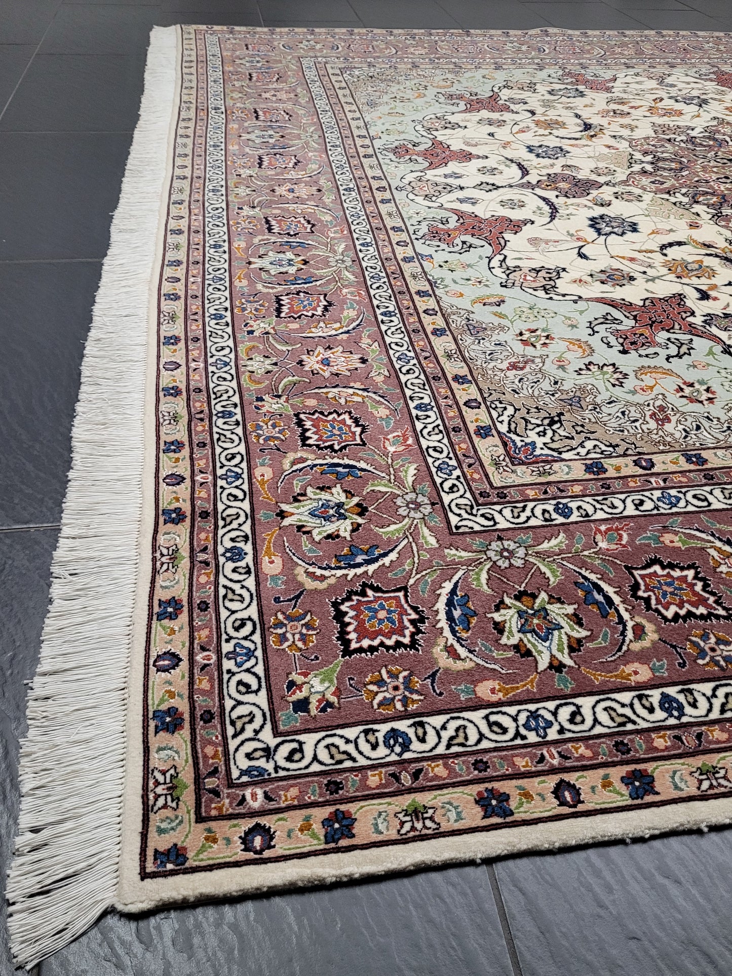 Täbriz Teppich Korkwolle Seide Medaillon feine Knüpfung 250x250 cm