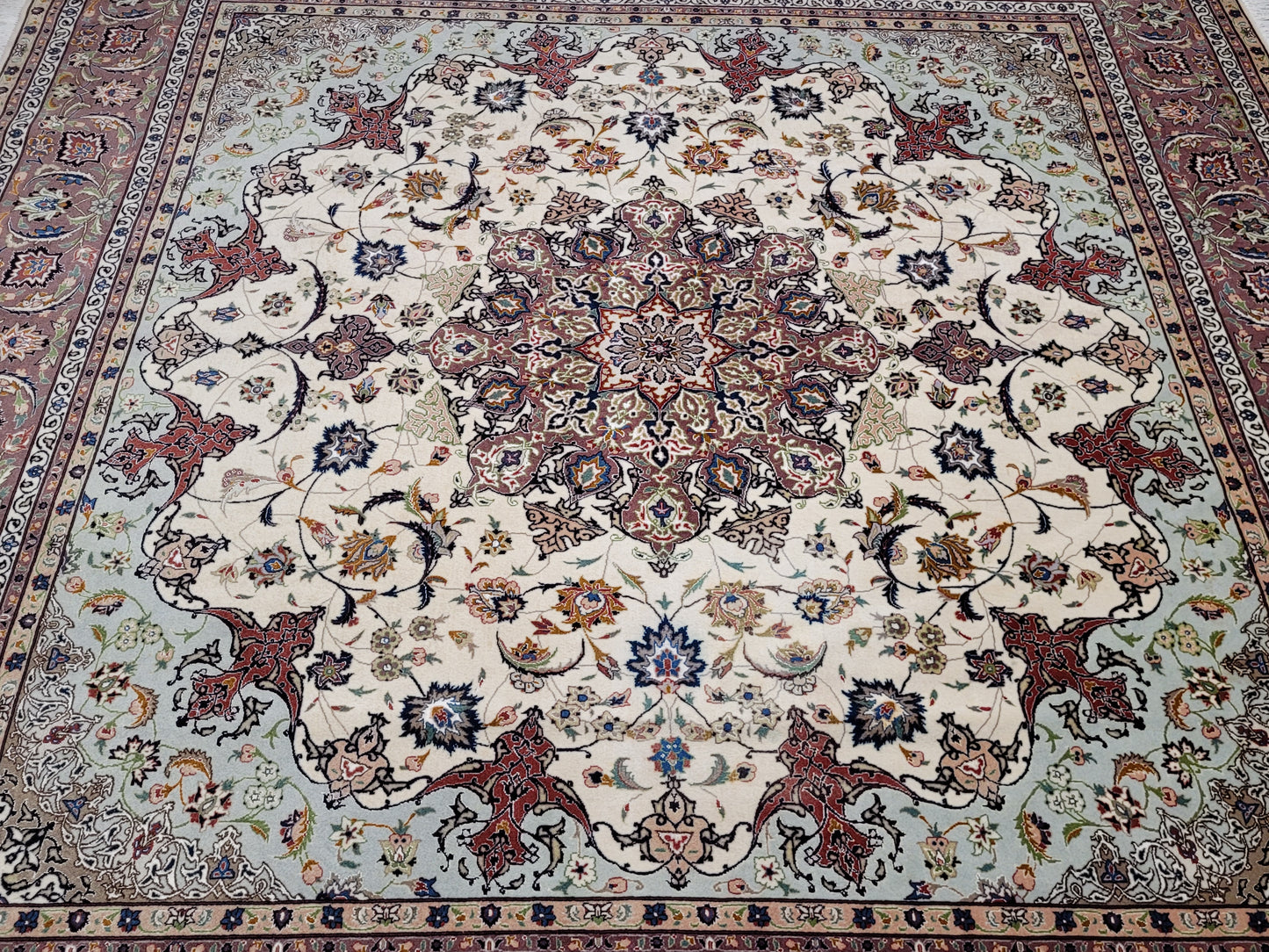 Täbriz Teppich Korkwolle Seide Medaillon feine Knüpfung 250x250 cm