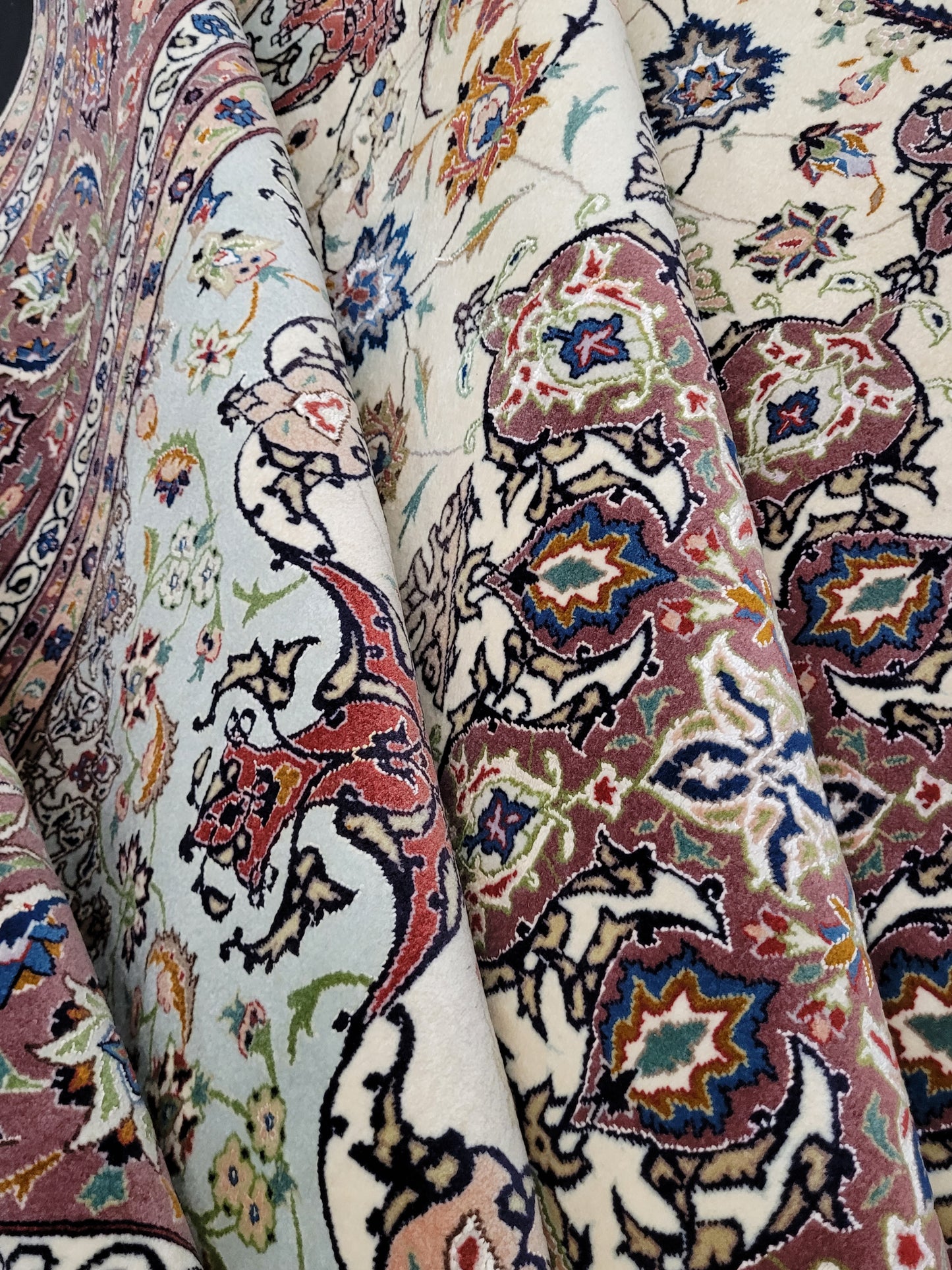 Täbriz Teppich Korkwolle Seide Medaillon feine Knüpfung 250x250 cm