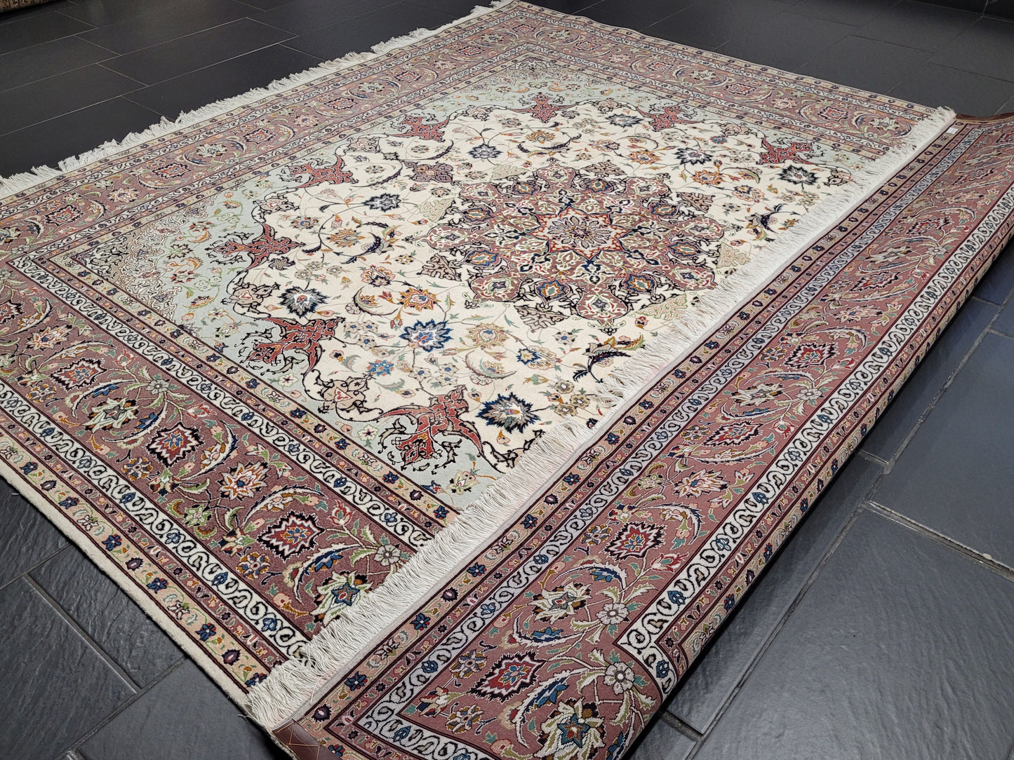 Täbriz Teppich Korkwolle Seide Medaillon feine Knüpfung 250x250 cm