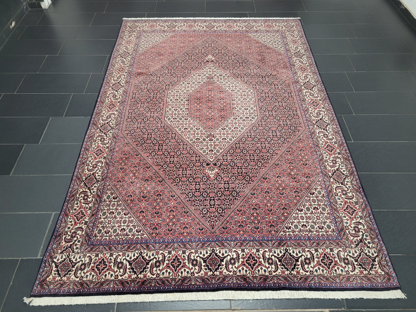 Bidjar Teppich Korkwolle Tekab fein Hexagon Medaillon 310x200 cm