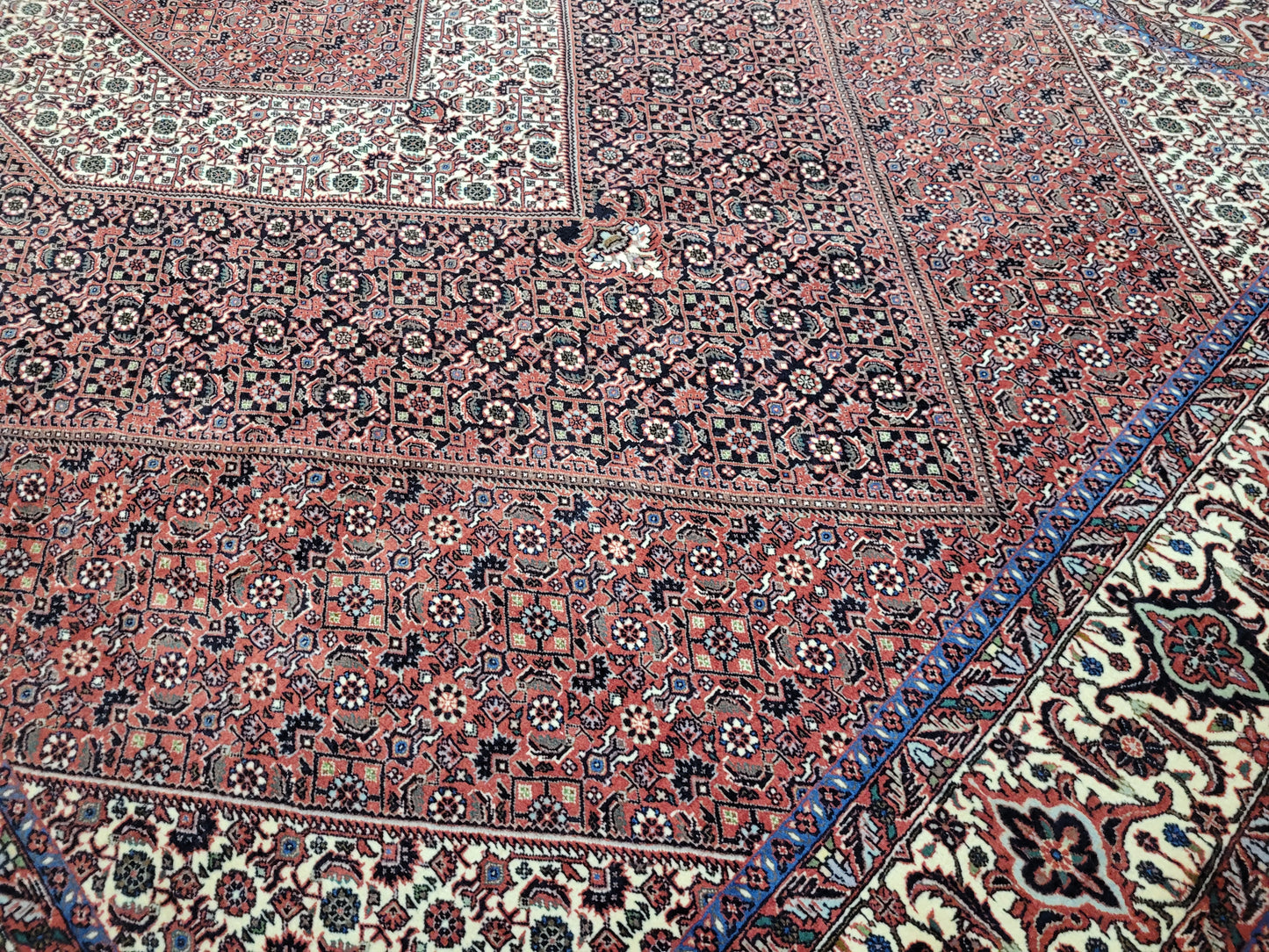 Bidjar Teppich Korkwolle Tekab fein Hexagon Medaillon 310x200 cm
