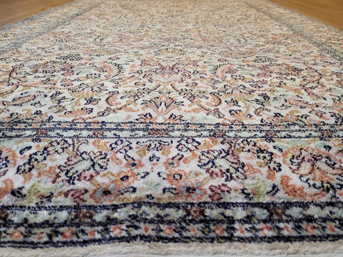 Ghom Seidenteppich 194x130 cm Seide auf Seide feine Knüpfkunst