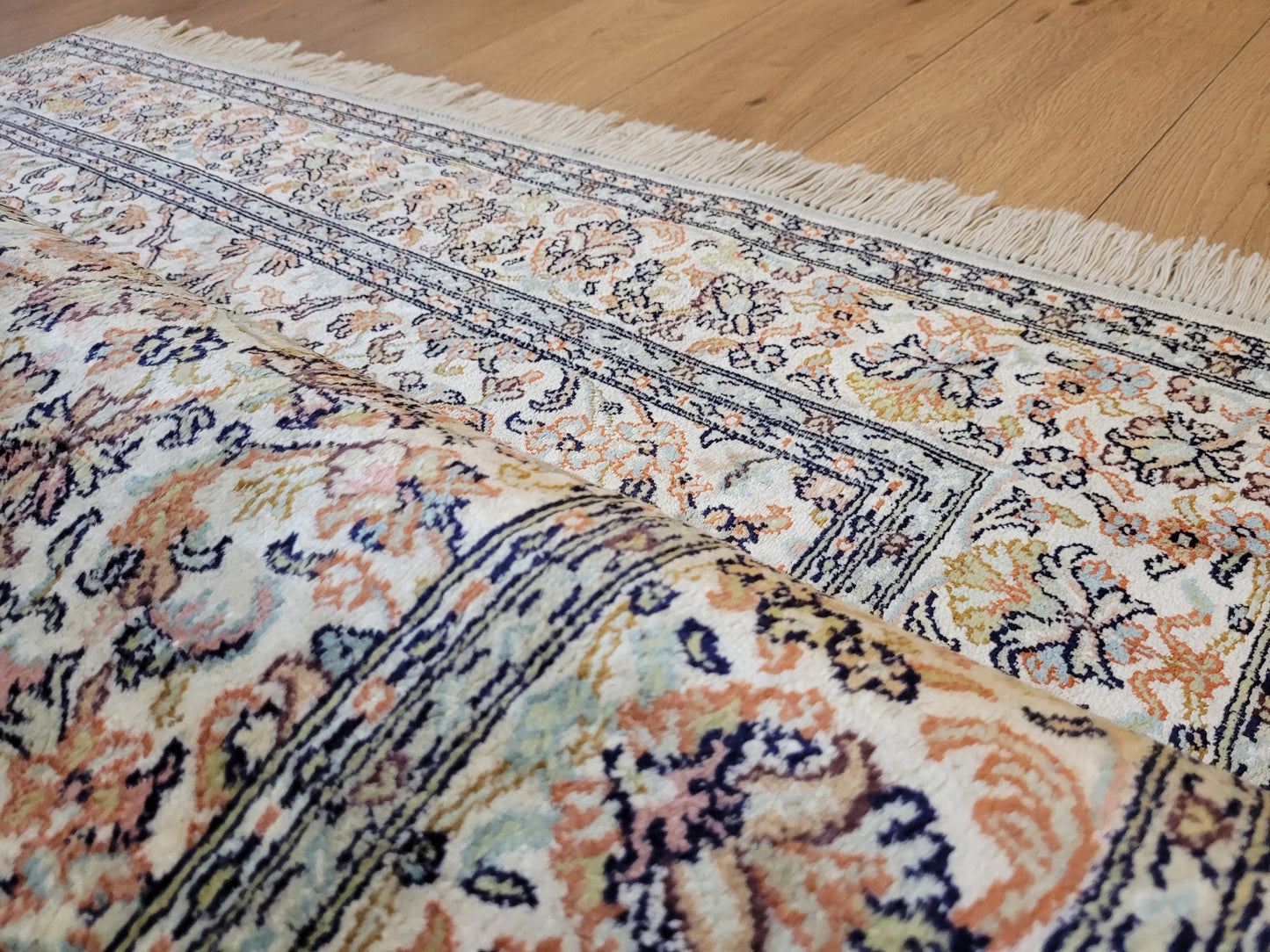 Ghom Seidenteppich 194x130 cm Seide auf Seide feine Knüpfkunst