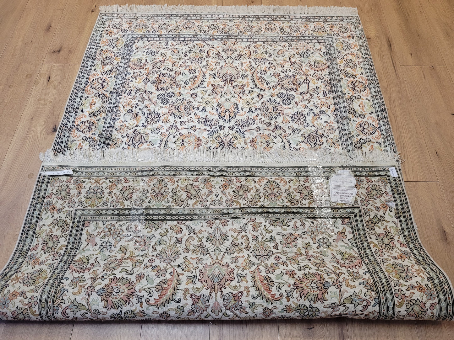 Ghom Seidenteppich 194x130 cm Seide auf Seide feine Knüpfkunst