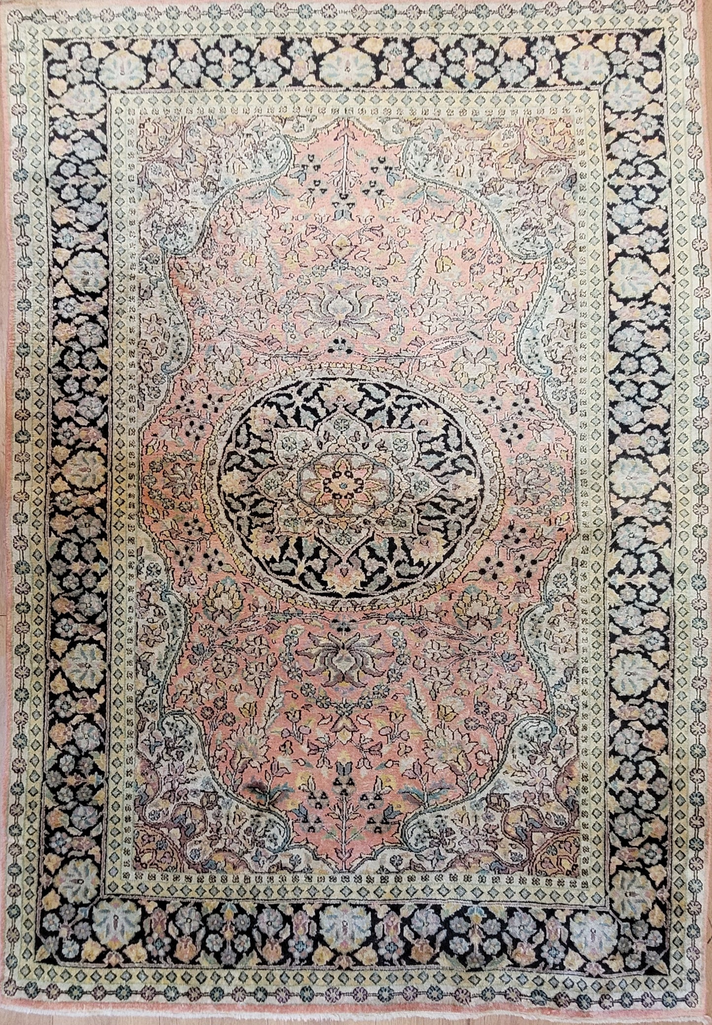 Kaschmir Seidenteppich 182x125 cm florales Medaillon feine Knüpfung