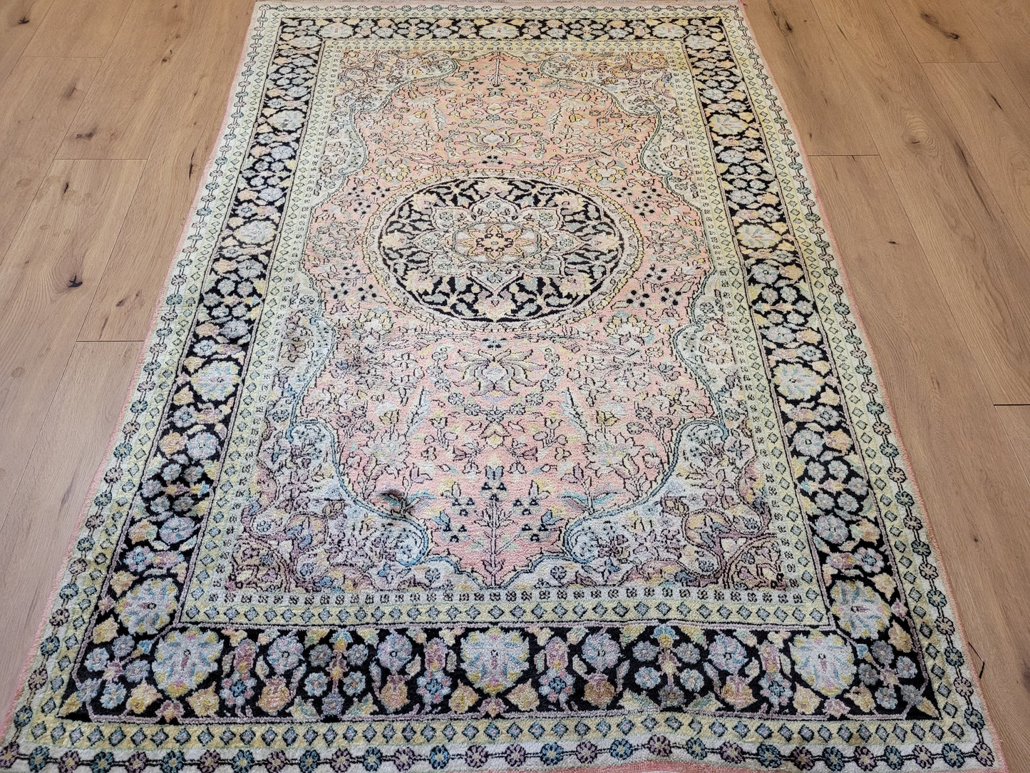 Kaschmir Seidenteppich 182x125 cm florales Medaillon feine Knüpfung
