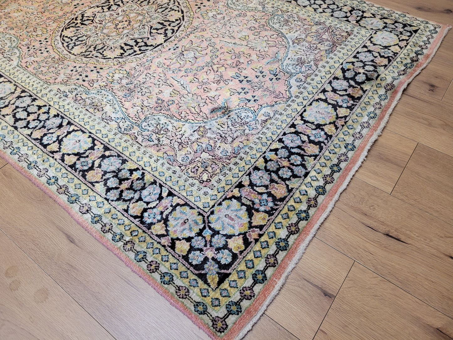 Kaschmir Seidenteppich 182x125 cm florales Medaillon feine Knüpfung