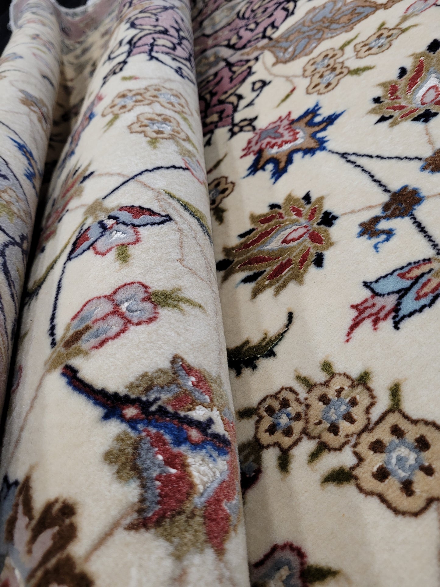 Täbriz Teppich Rund 200 cm Korkwolle mit Seide feine Knüpfkunst