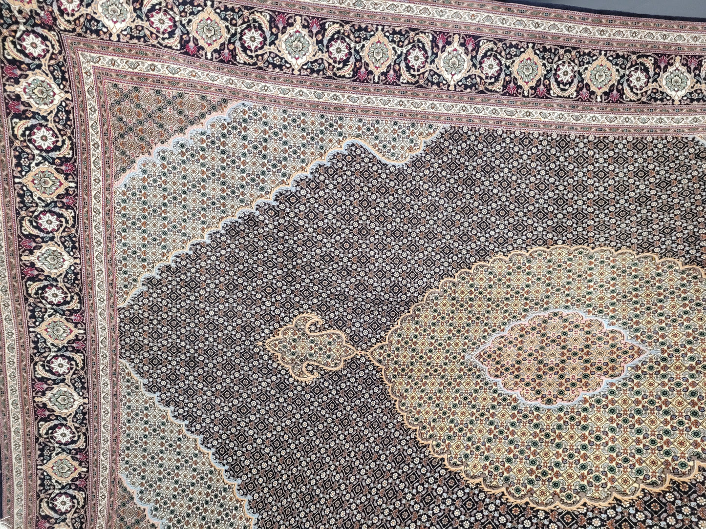 Täbriz Teppich 300x205 cm Korkwolle mit Seide feine Mahr Knüpfung