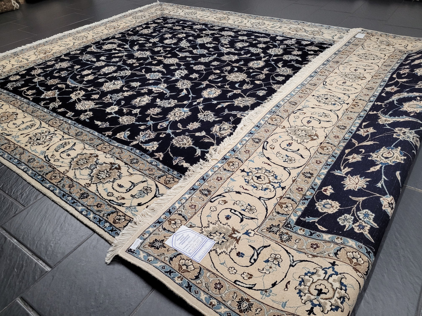Nain Teppich 340x240 cm feine Wolle mit Seide klassisches Blumenmuster