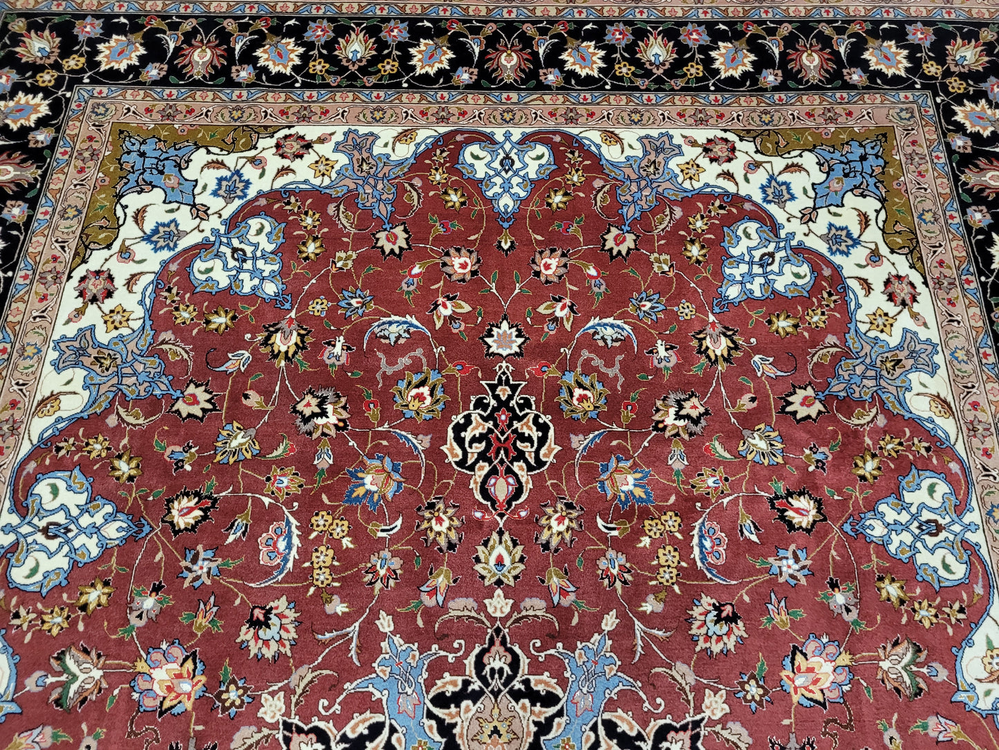 Täbriz Teppich 305x205 cm Korkwolle mit Seidenakzenten feine Knüpfung