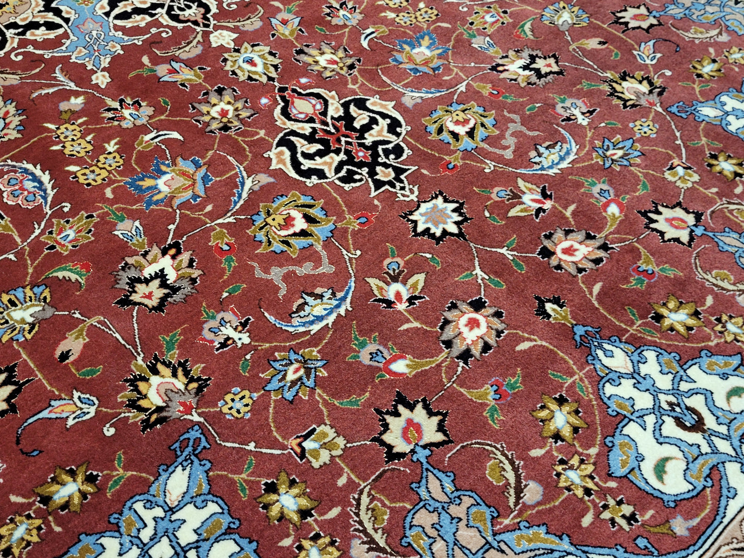 Täbriz Teppich 305x205 cm Korkwolle mit Seidenakzenten feine Knüpfung