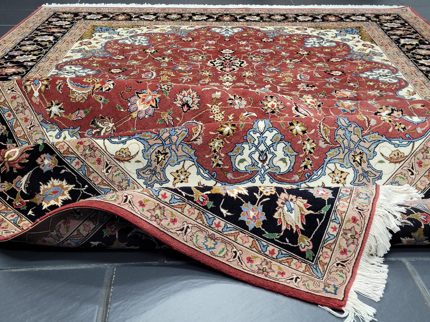 Täbriz Teppich 305x205 cm Korkwolle mit Seidenakzenten feine Knüpfung