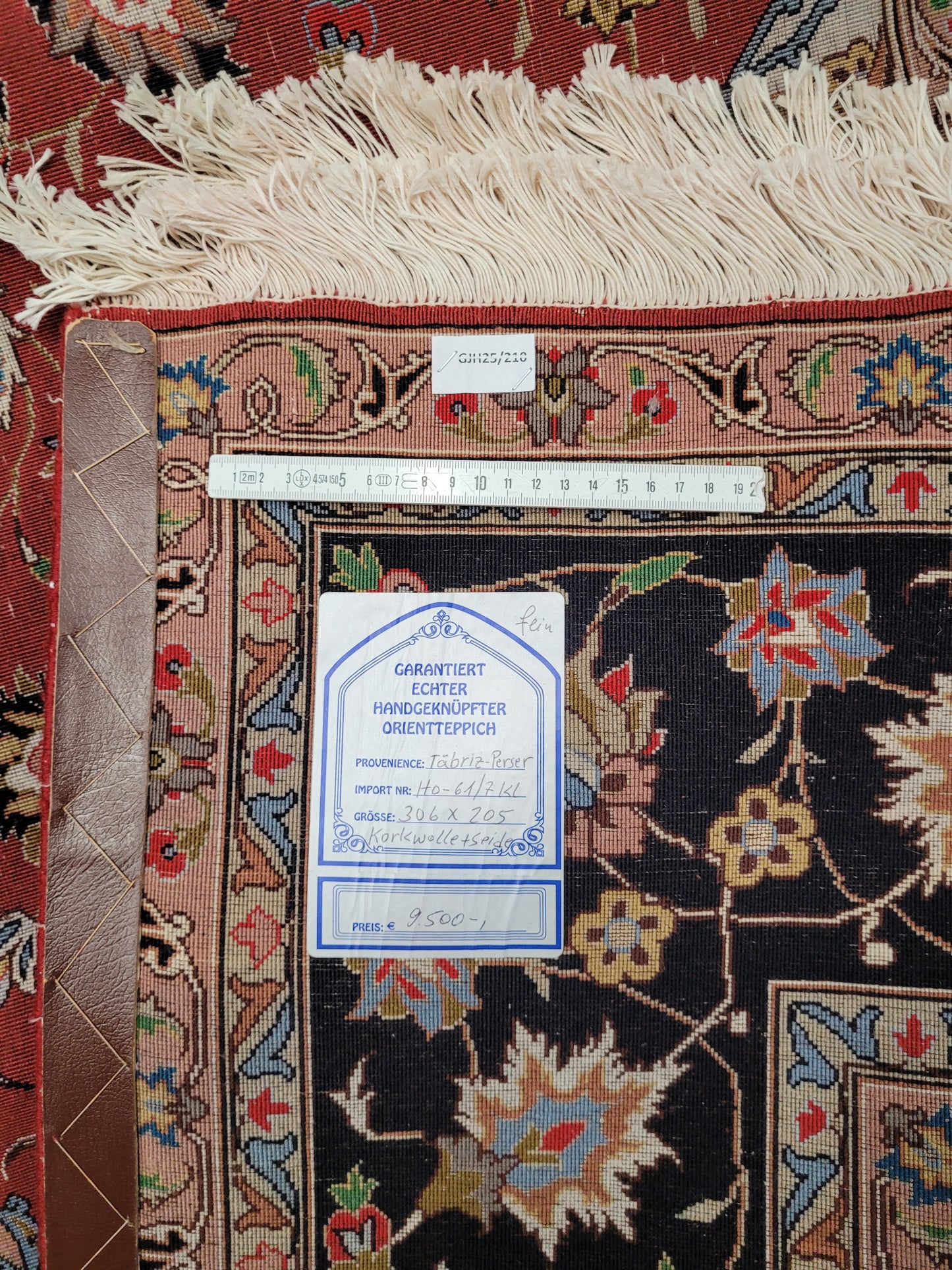 Täbriz Teppich 305x205 cm Korkwolle mit Seidenakzenten feine Knüpfung