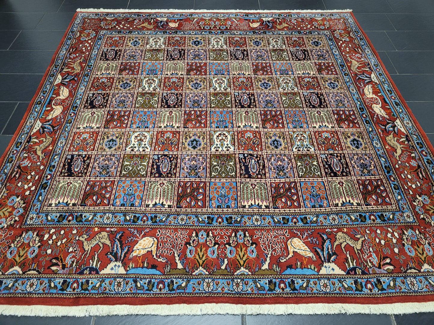 Täbriz Felder Teppich 255x255 cm Korkwolle mit Seidenanteil feine Knüpfung