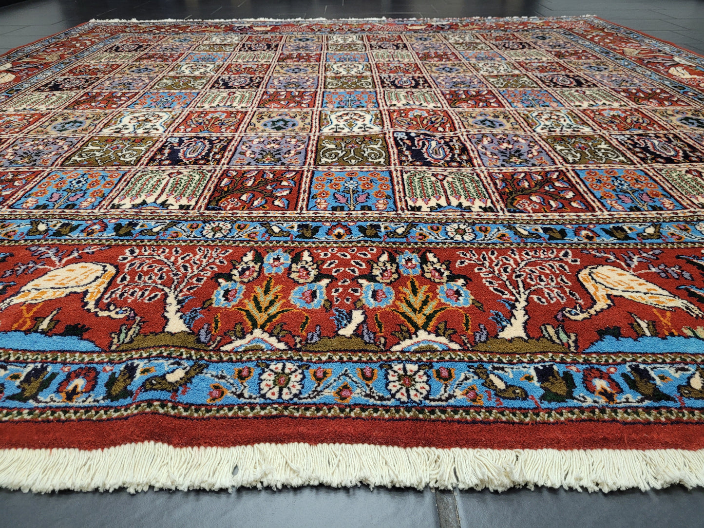 Täbriz Felder Teppich 255x255 cm Korkwolle mit Seidenanteil feine Knüpfung