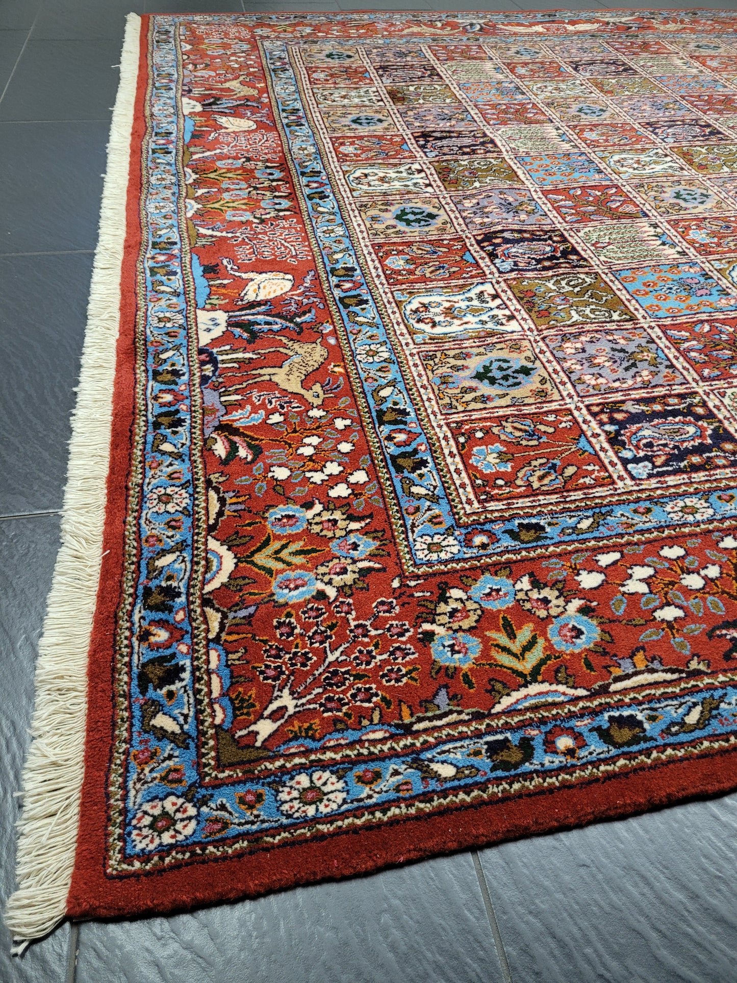 Täbriz Felder Teppich 255x255 cm Korkwolle mit Seidenanteil feine Knüpfung