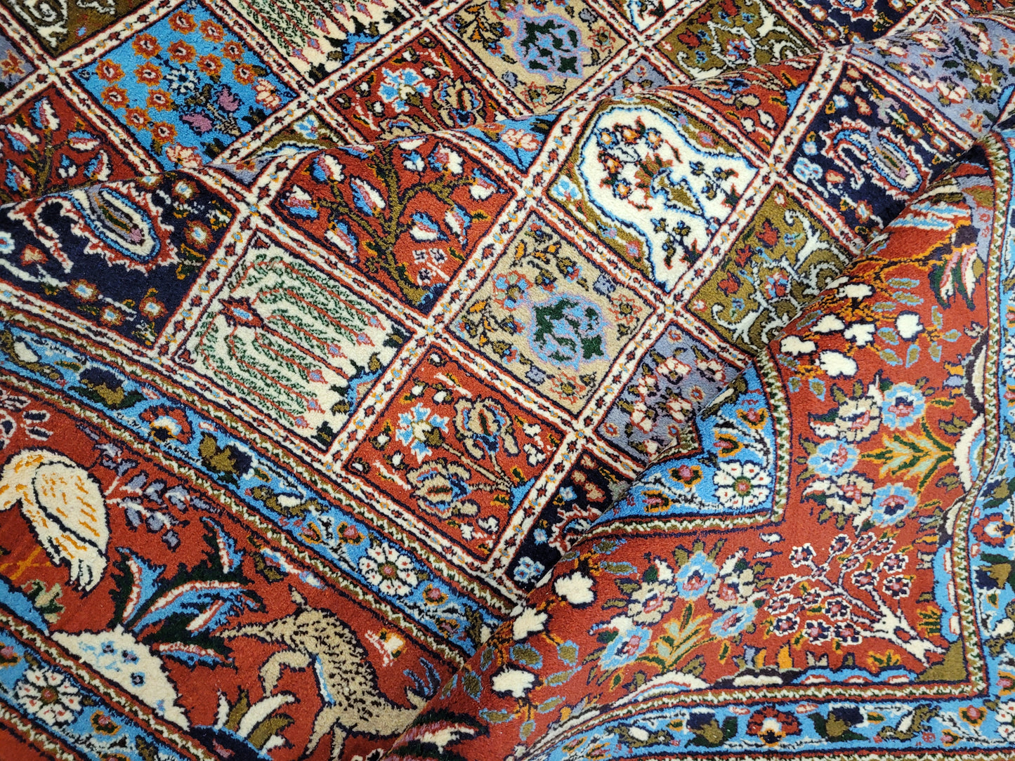 Täbriz Felder Teppich 255x255 cm Korkwolle mit Seidenanteil feine Knüpfung