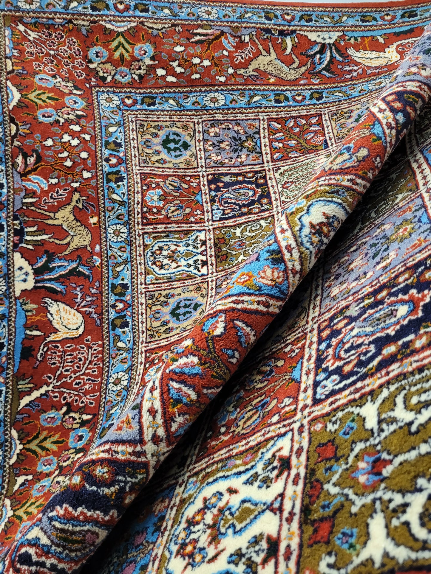 Täbriz Felder Teppich 255x255 cm Korkwolle mit Seidenanteil feine Knüpfung