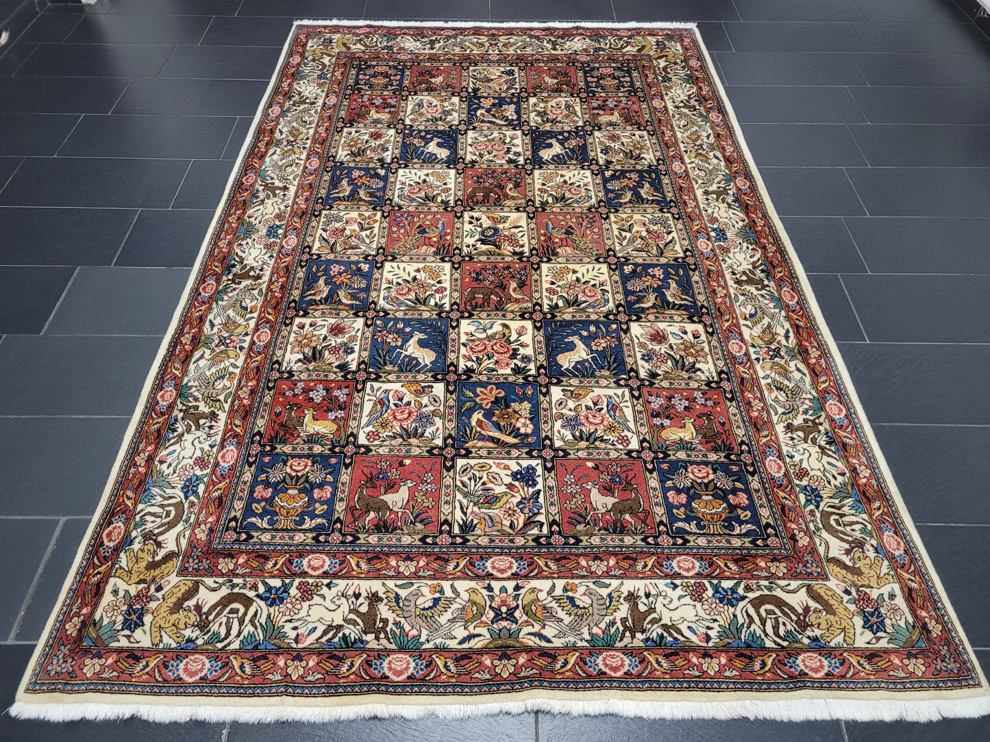 Sarough Teppich 310x200 cm reine Wolle feine Felderknüpfung