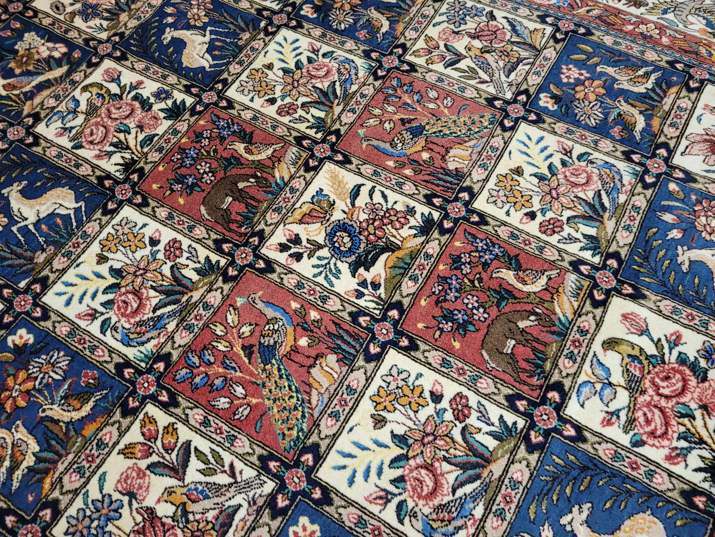 Sarough Teppich 310x200 cm reine Wolle feine Felderknüpfung