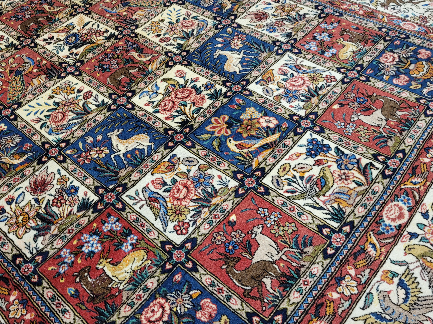 Sarough Teppich 310x200 cm reine Wolle feine Felderknüpfung