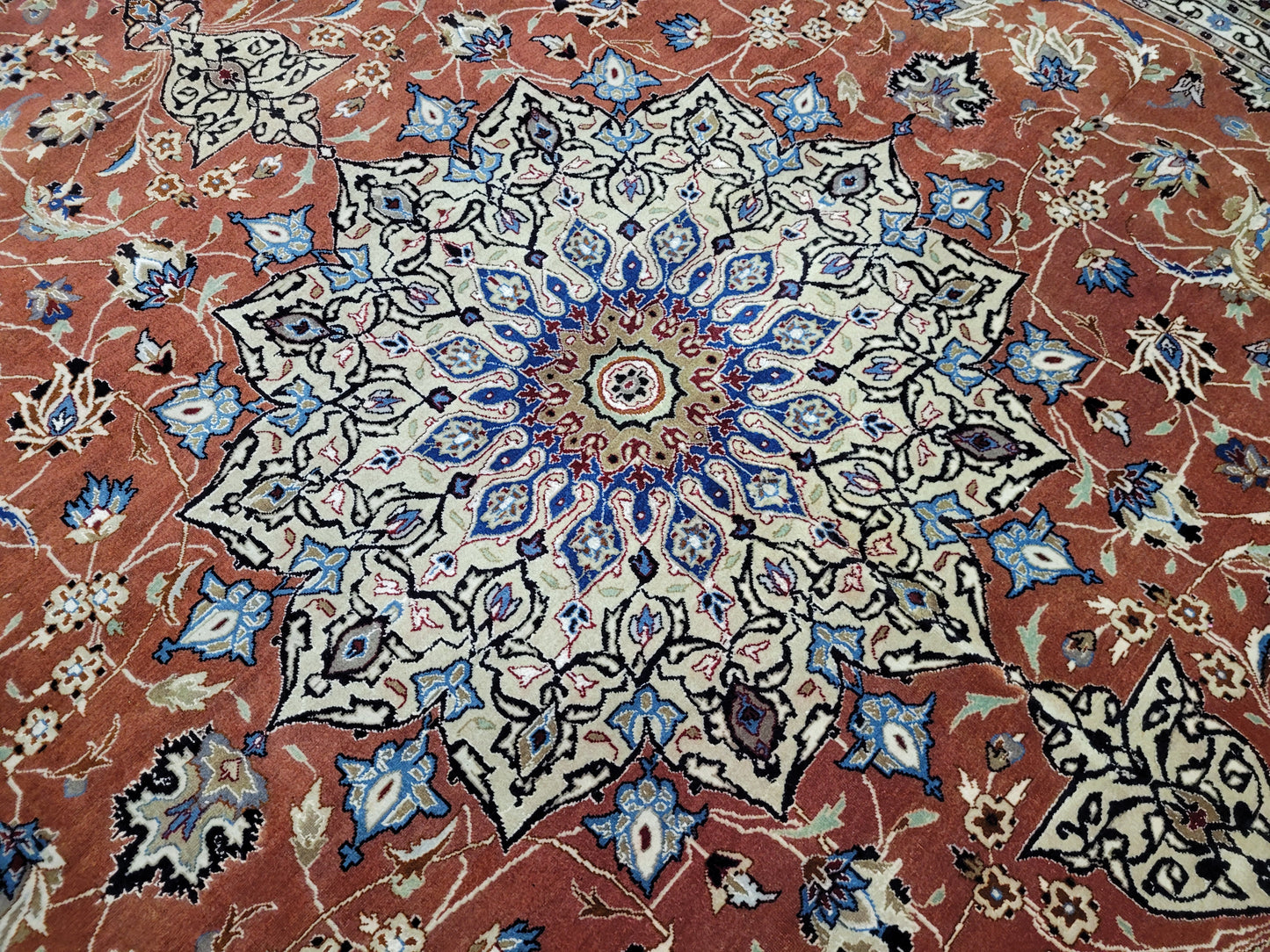 Täbriz Teppich 298x203 cm feine Korkwolle mit Seidenanteil klassische Knüpfkunst